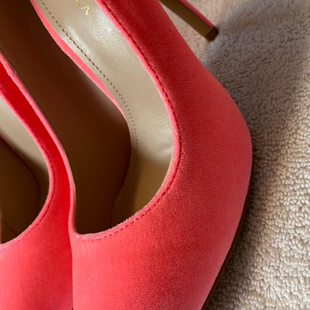 Brand New Super Gorgeous Heels By SHOE REPUBLIC LA - box 26 - Picture 4 of 7